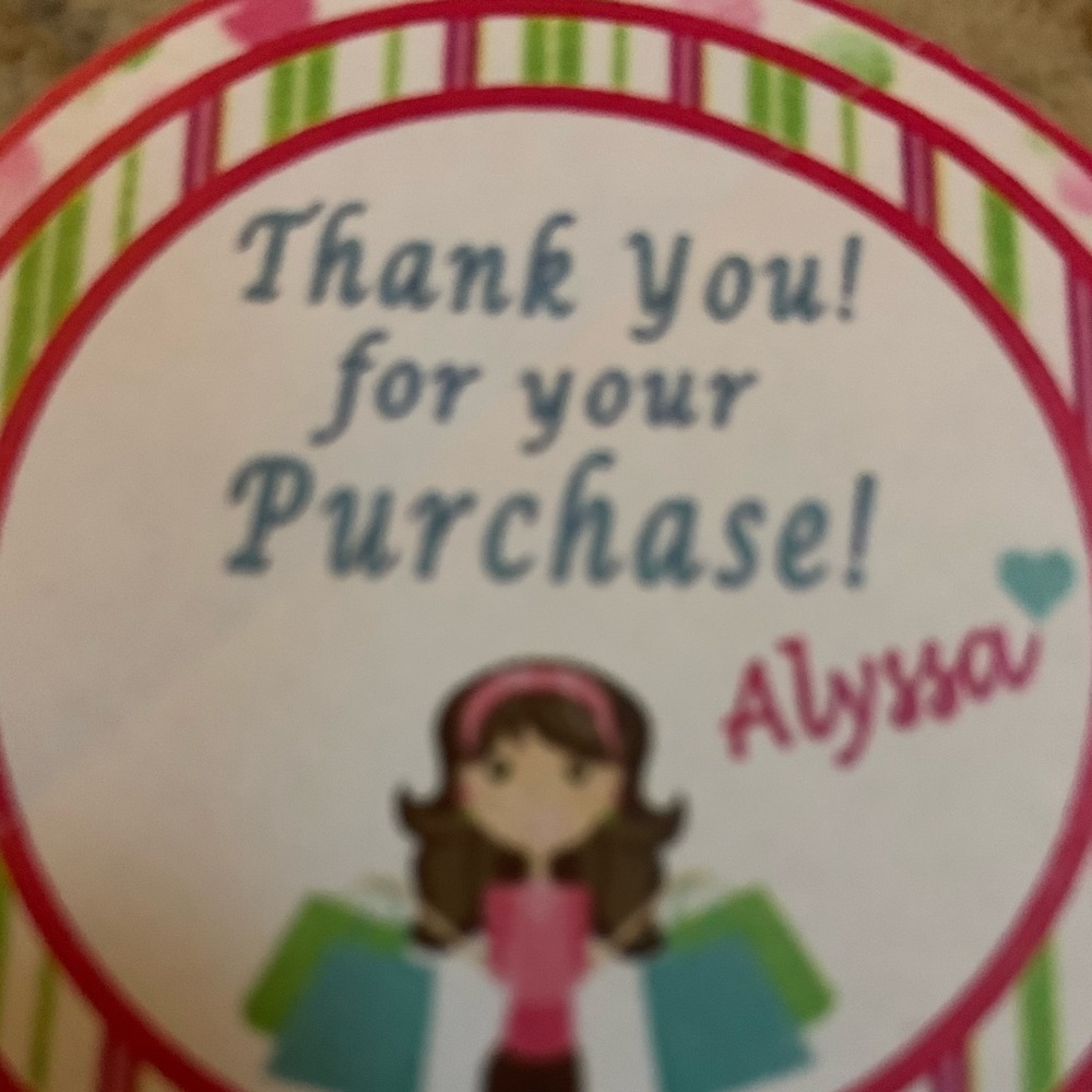 Meet your Posher, Alyssa